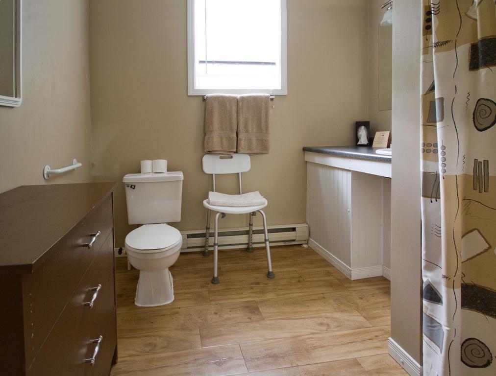 Roseway River Cottages Shelburne Room photo